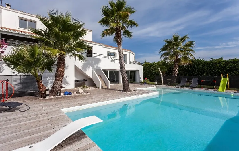 Classified vacation rental - Image 1