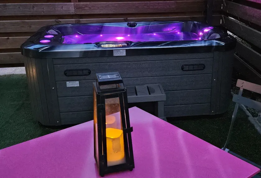 Accommodation near Épinal, hot tub/sauna/Wi-Fi - Image 1