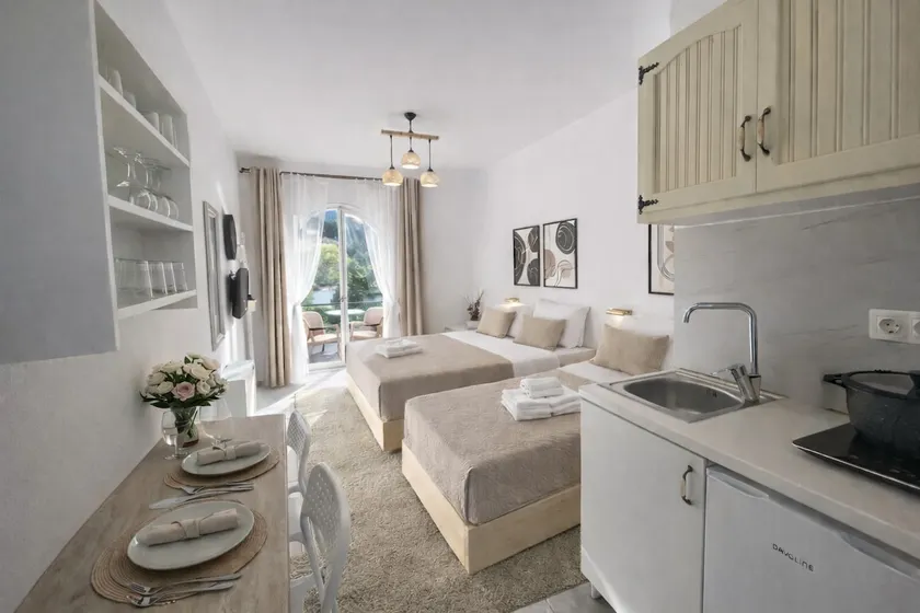 Ameli Mountain View Studio 1km from Beach–Sleeps 3 - Image 1