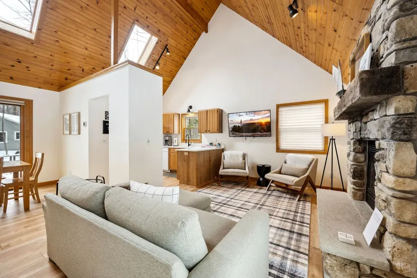*Newly Updated* Scandanavian Cabin In Sister Bay - Image 1