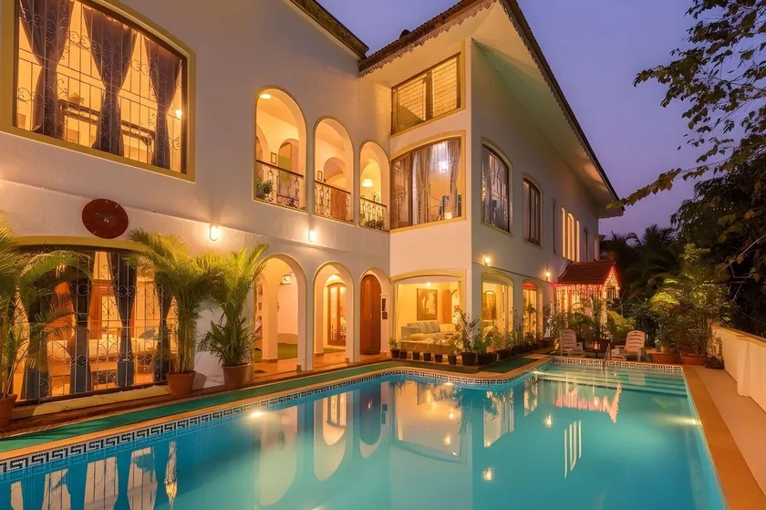 6BR Pool & Lawn StayVista Casa Do Amor Sangolda Goa! - Image 1