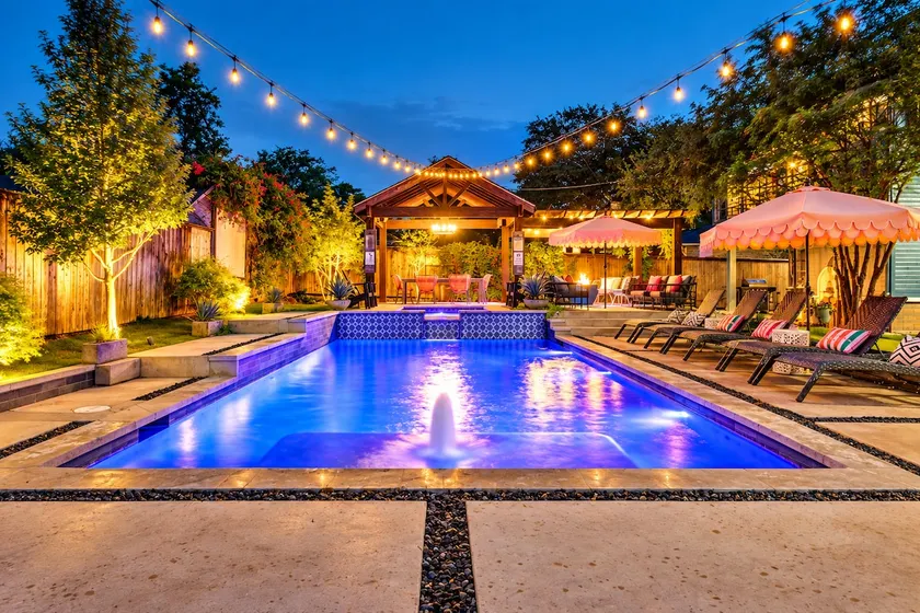 Backyard Resort: Heated Pool, Spa & Putting Green - Image 1