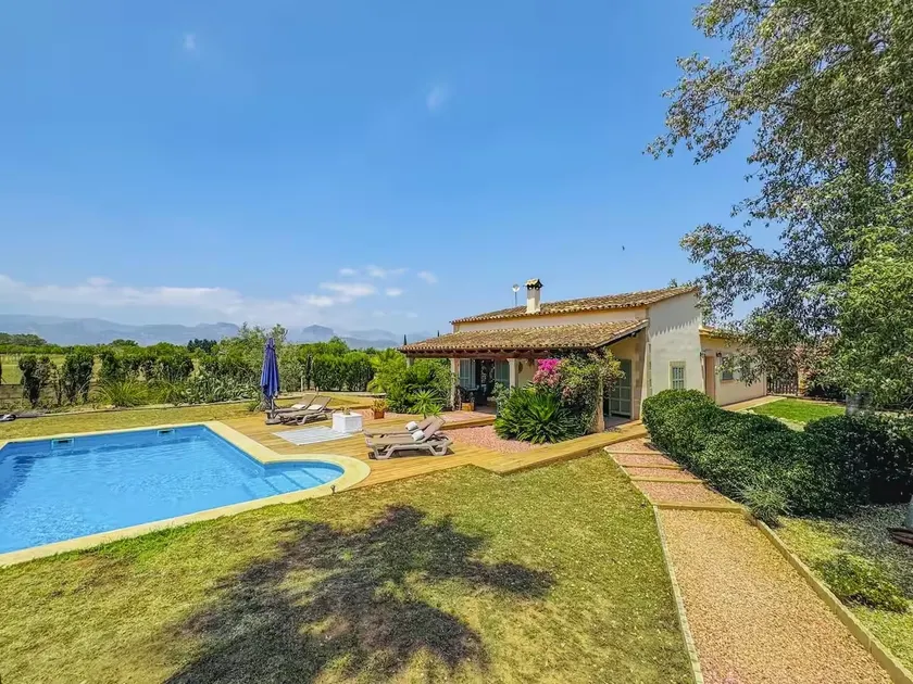 Stunning country villa w/ Panoramic mountain views - Image 1