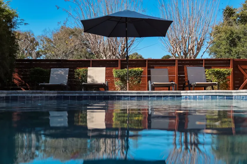 Orlando Poolside Oasis - Image 1