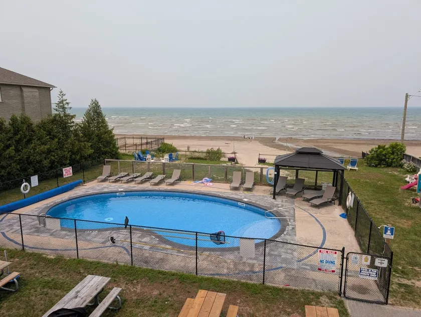Waterfront | Heated Pool, Beach, BBQ, AC - Image 1