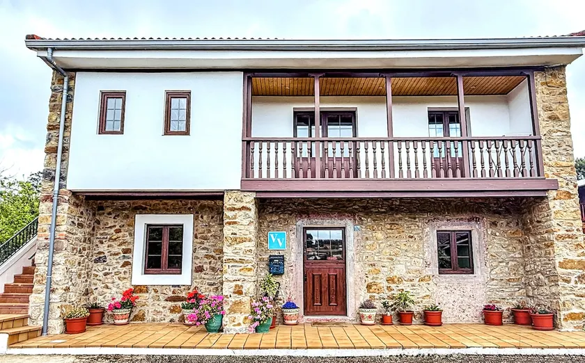 Independent Ground-Floor Rural House - Image 1