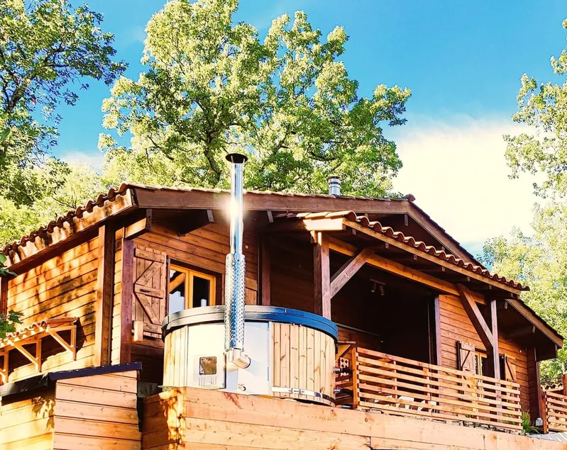 Lodge Marshall Nordic bath sauna & swimming pool - Image 1