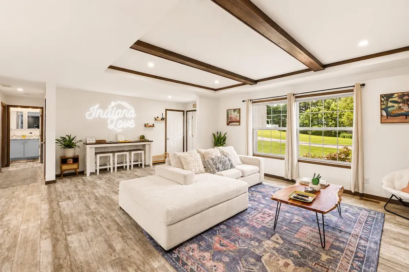 New Luxurious Modern Private Home Near Evansville - Image 1
