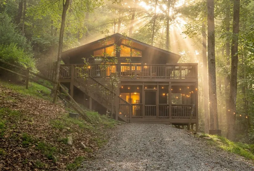 Penny Creek Cabin 2 bed 1 bath sleeps 6,Creekside*Hike*Fish*RELAX - Image 1