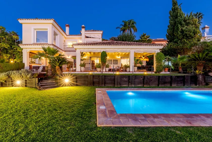 Ocean View Luxury Villa Lario  - Image 1