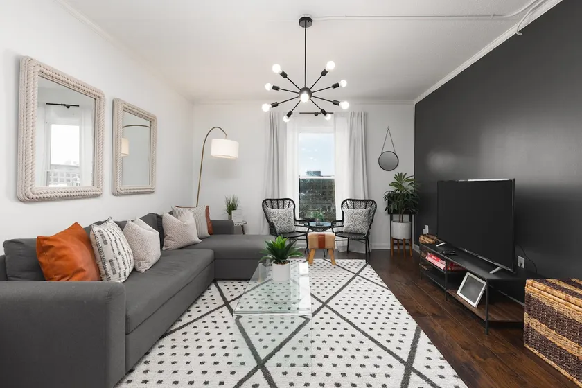 Music Row Retreat with Pool and Free Parking, Walk to Bars! - Image 1