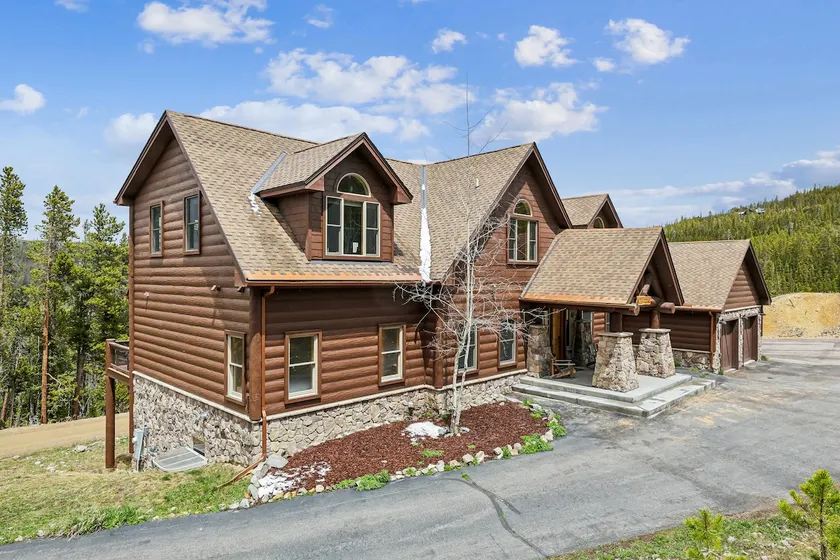 Luxury 5 Bedroom Pet-Friendly Home In Breckenridge - 2 Miles To Main Street - Image 1
