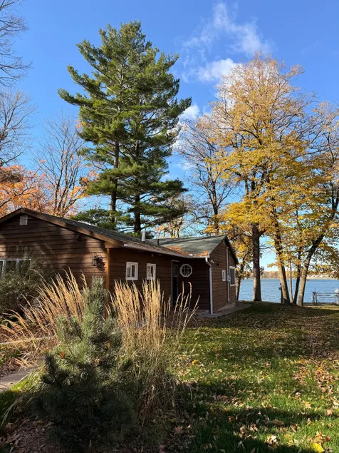 Lakeside Cabin-Sunset View-1 hour from Twin Cities - Image 1
