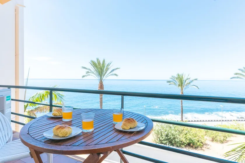 Sunny Side by Atlantic Holiday - Image 1
