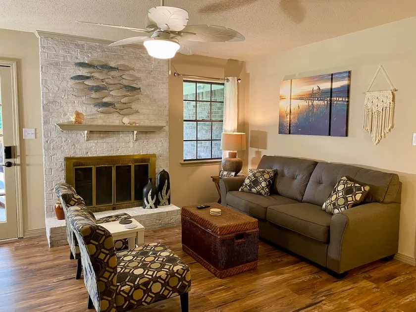 The Heron: Comfy 3 BR Getaway near beaches, Grill - Image 1