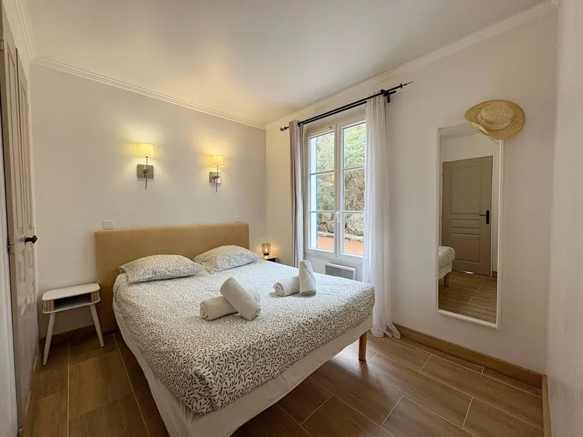 Ground floor, wifi, swimming pools, parking - Image 1