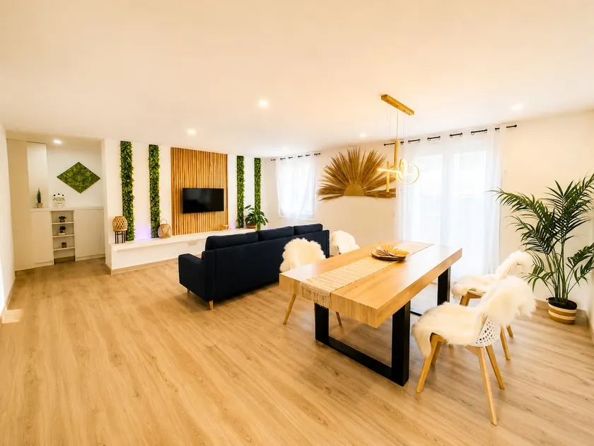 💮 Balneotherapy + hammam + private garage - close to train station - Image 1