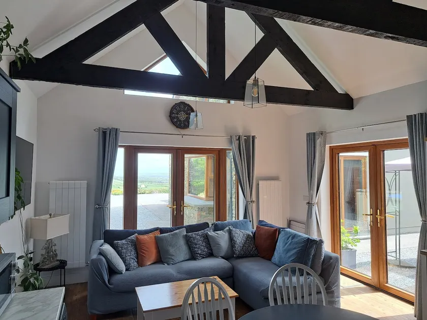 Two bed apartment along the Wild Atlantic Way - Image 1