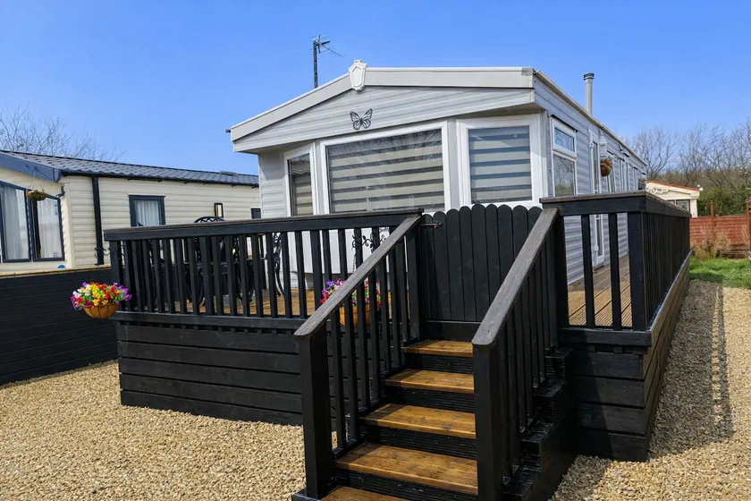 Butterfly lodge self catering mobile home - Image 1