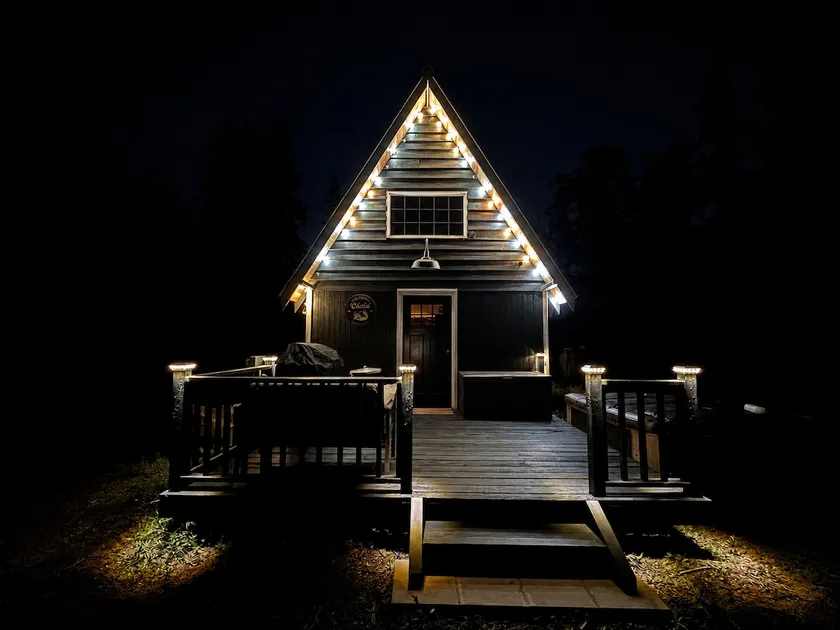 Romantic getaway, unwind under the stars. - Image 1
