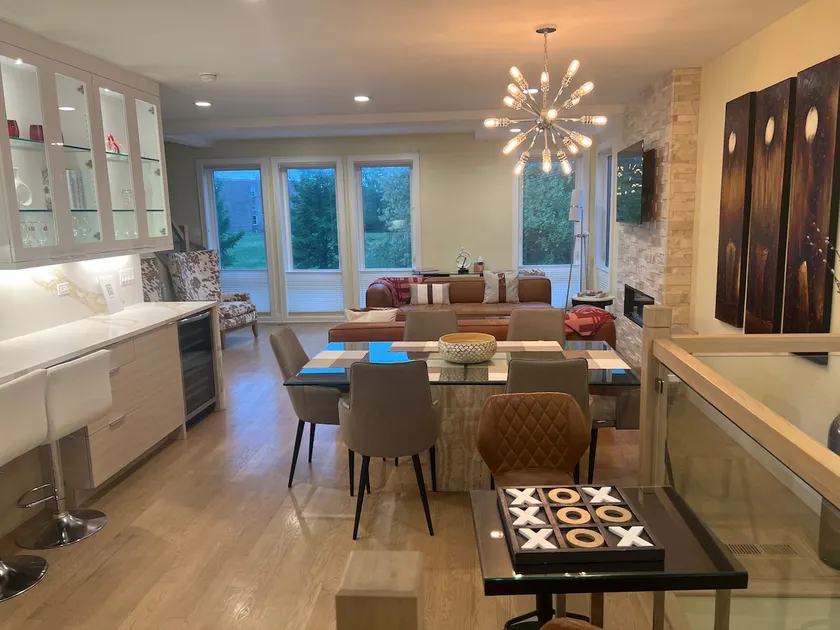 Oakwood Beach Lake & SkylineViews+CuldeSac+Parking - Image 1
