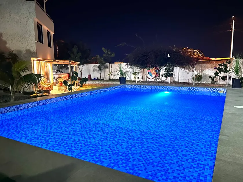 Private house/pool/garage/4 bedrooms/garden - Image 1