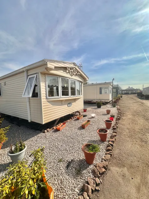 2 Bed Willerby Granada Caravan Uddingston, Glasgow - Image 1