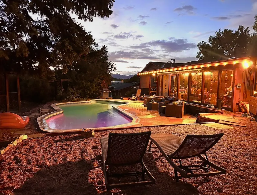 Hot Tub Cottage, Poolside Oasis, We're friends now - Image 1