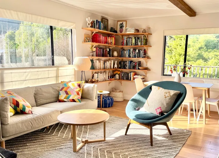 Sunny Wine Country Retreat Near the River - Image 1