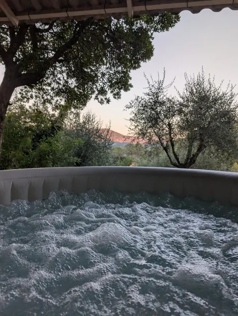 Stay in the heart of nature, stunning views, Jacuzzi - Image 1