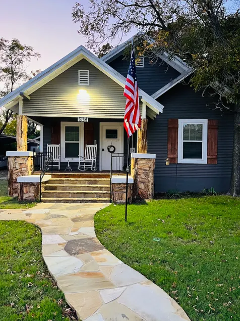 3 bedroom vacation home near downtown Wfd,Tx. - Image 1