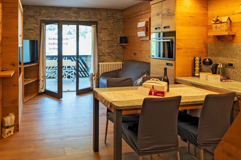 BERTUZZI HOMES "Luxury Chalet" - Image 1