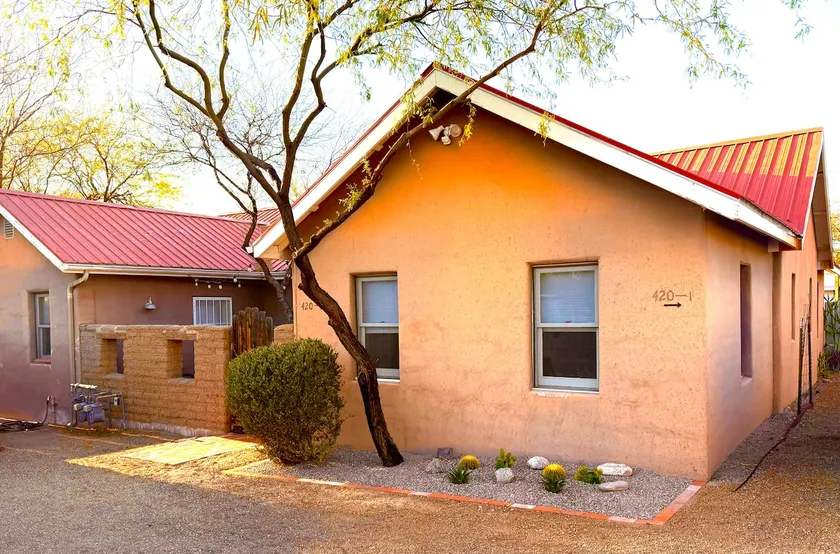 Quiet Adobe Sanctuary in Tucson’s Barrio Viejo - Image 1