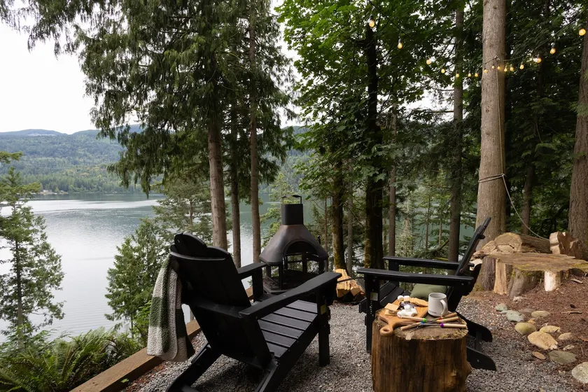 Panoramic Lake View Living with Hot Tub & Sauna - Image 1