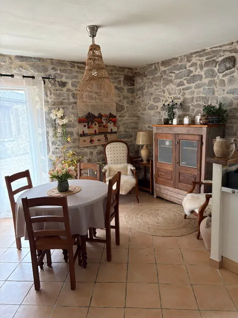 Nice house in a small quiet village. - Image 1