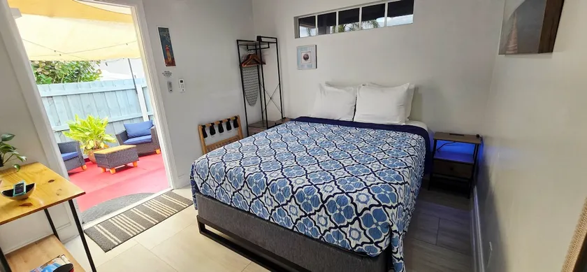 Private 1 bedroom apt/full kitchen/big shower. - Image 1
