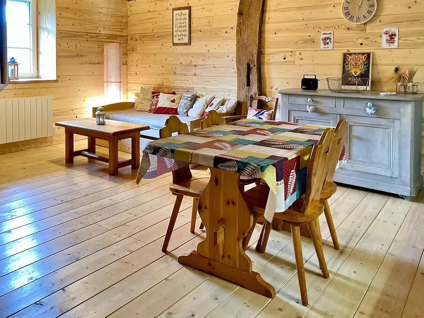 1: Charming accommodation with garden in the heart of Jura - Image 1