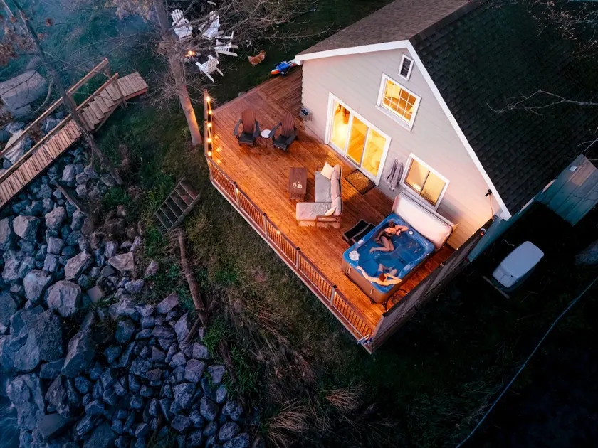 Lakefront Escape | HotTub, Fireplace, Sunset Views - Image 1