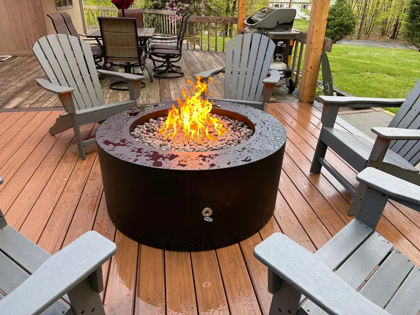 Spacious Trickey Moose Family Retreat - Woodstove, Firepit, Kayaks, Water Access - Image 1