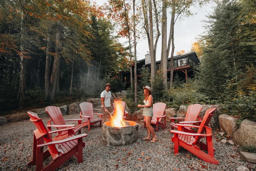 Luxury Lake Escape | Hot Tub, Sauna & Lake Front - Image 1