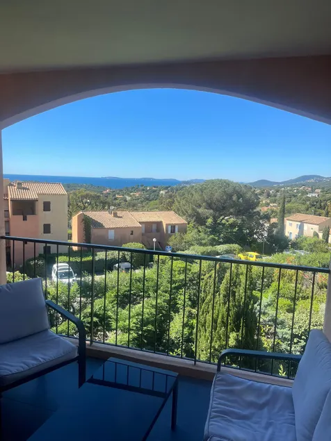 Luxury cocoon with splendid sea view - Image 1