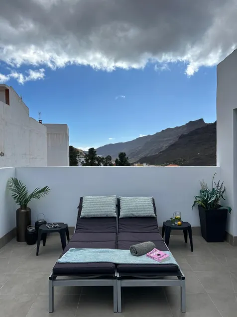 Mogán penthouse, October offer - Image 1