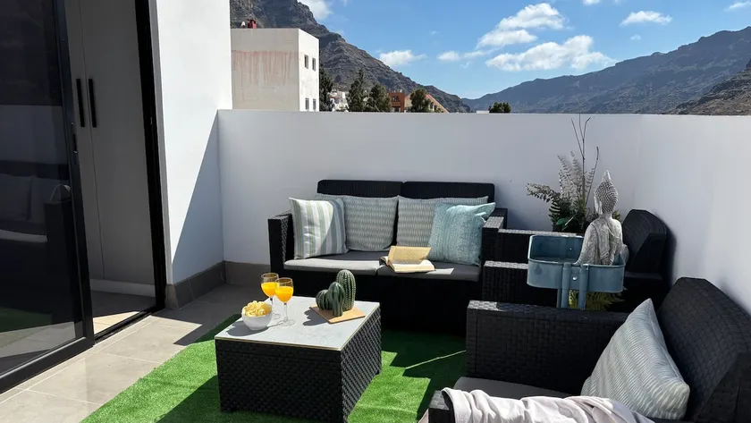 Mogán penthouse, October offer - Image 1