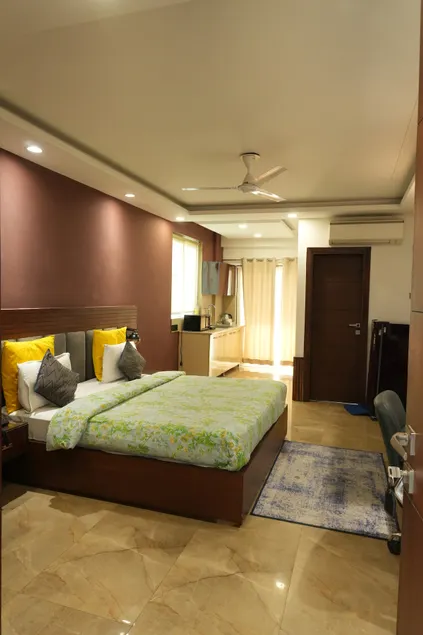 Studio Apartment by Perch | Close to IGI Airport - Image 1