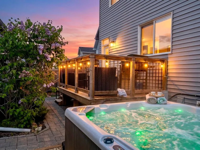 Jungle Escape: Hot Tub, AC, Family Fun, Tree Bunks - Image 1