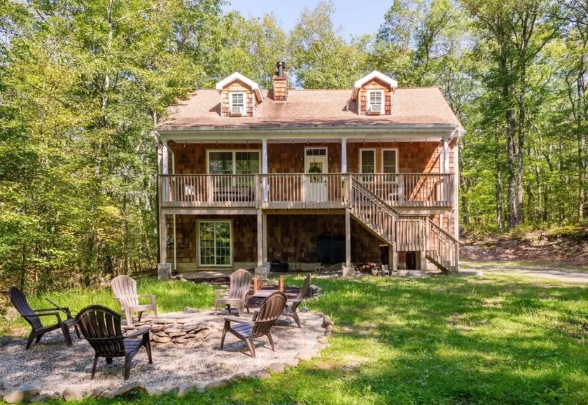 Peaceful Cabin on 2.5 Tree-Filled Acres w/ Firepit - Image 1