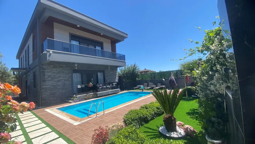 Melisa Luxury Villa - Image 1
