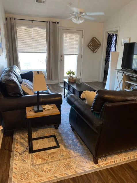 AUsome 4BR/4BA Condo 5 minutes to Campus - Image 1