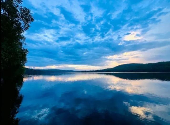 Chalet des Frontières – 520 Long Lake – Rivière-Bleue - Image 1