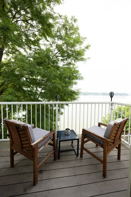 Riverfront Townhome w/ Panoramic Deck Views - Image 1